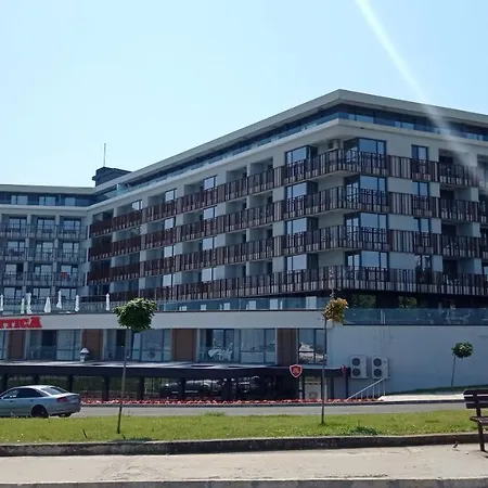 Paradiso 'в' 109 Large Cozy Daire *