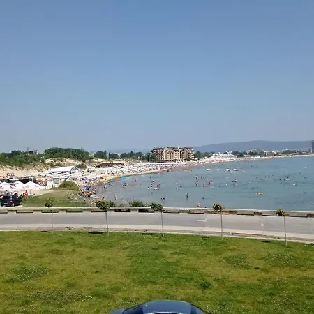 Paradiso 'в' 109 Large Cozy Daire