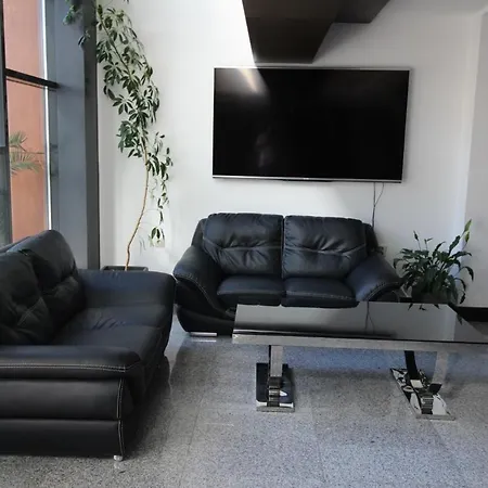 Paradiso 'в' 109 Large Cozy Daire *