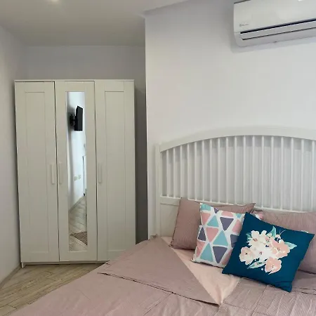 Paradiso 'в' 109 Large Cozy Апартаменты Несебр