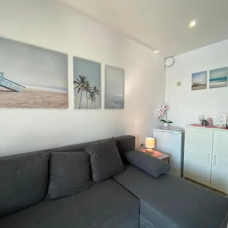 Paradiso 'в' 109 Large Cozy Apartament *