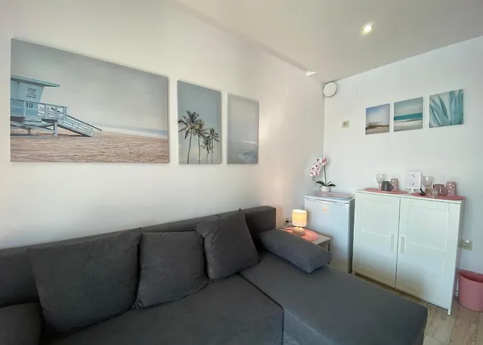 Paradiso 'в' 109 Large Cozy Apartament *