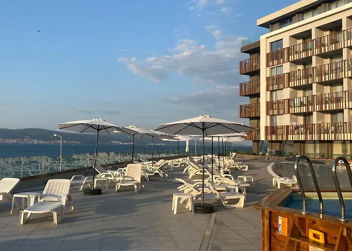 Paradiso 'в' 109 Large Cozy Apartment Nesebar