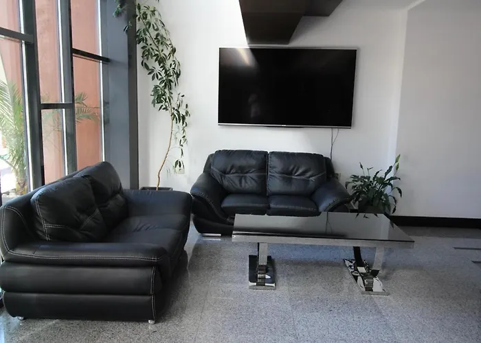 Paradiso 'в' 109 Large Cozy Daire *